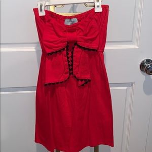 red strapless bow dress